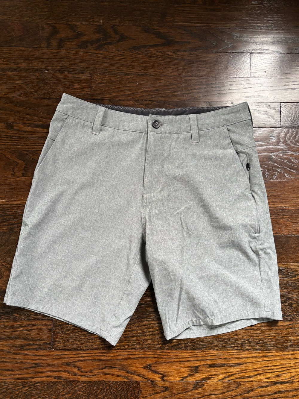 LIKE NEW Men’s Vuori Shorts